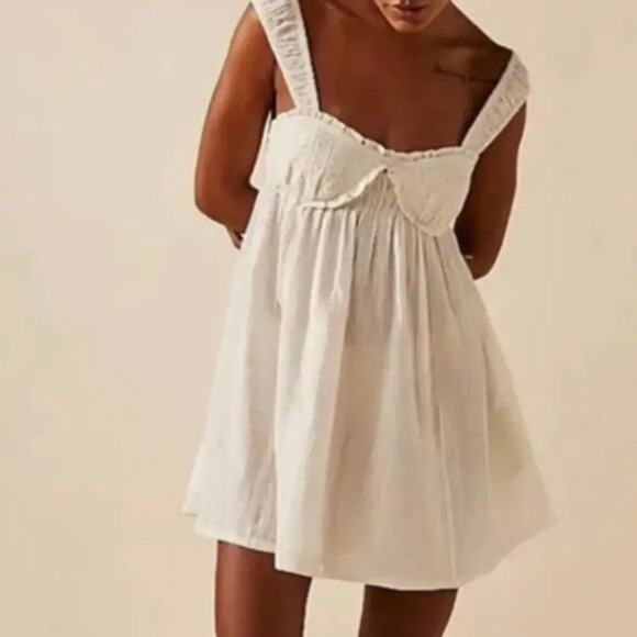 Free People Dresses & Skirts - Free People White Blissful Breeze Mini Dress M NWT